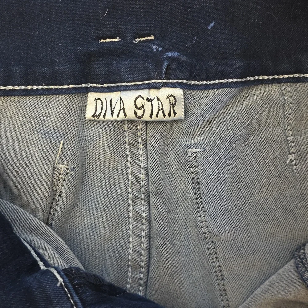 Classic Blue Women's Jeans - Picture 2 of 4